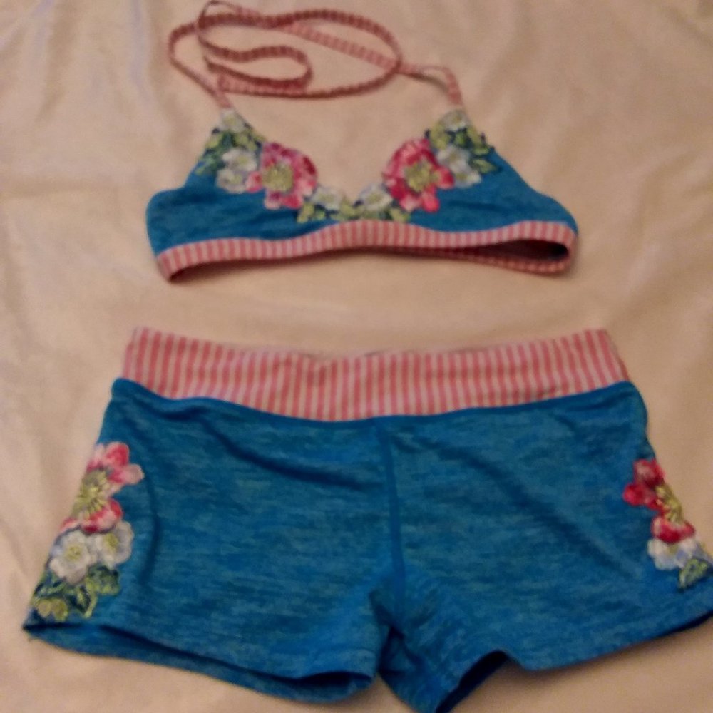 California Kisses 2pc. Dance Wear